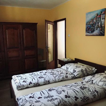 Apartma Evi Zaga Kültér fotó